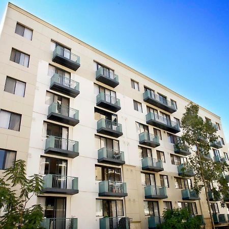 Mont Clare Boutique Apartments Perth Exterior photo