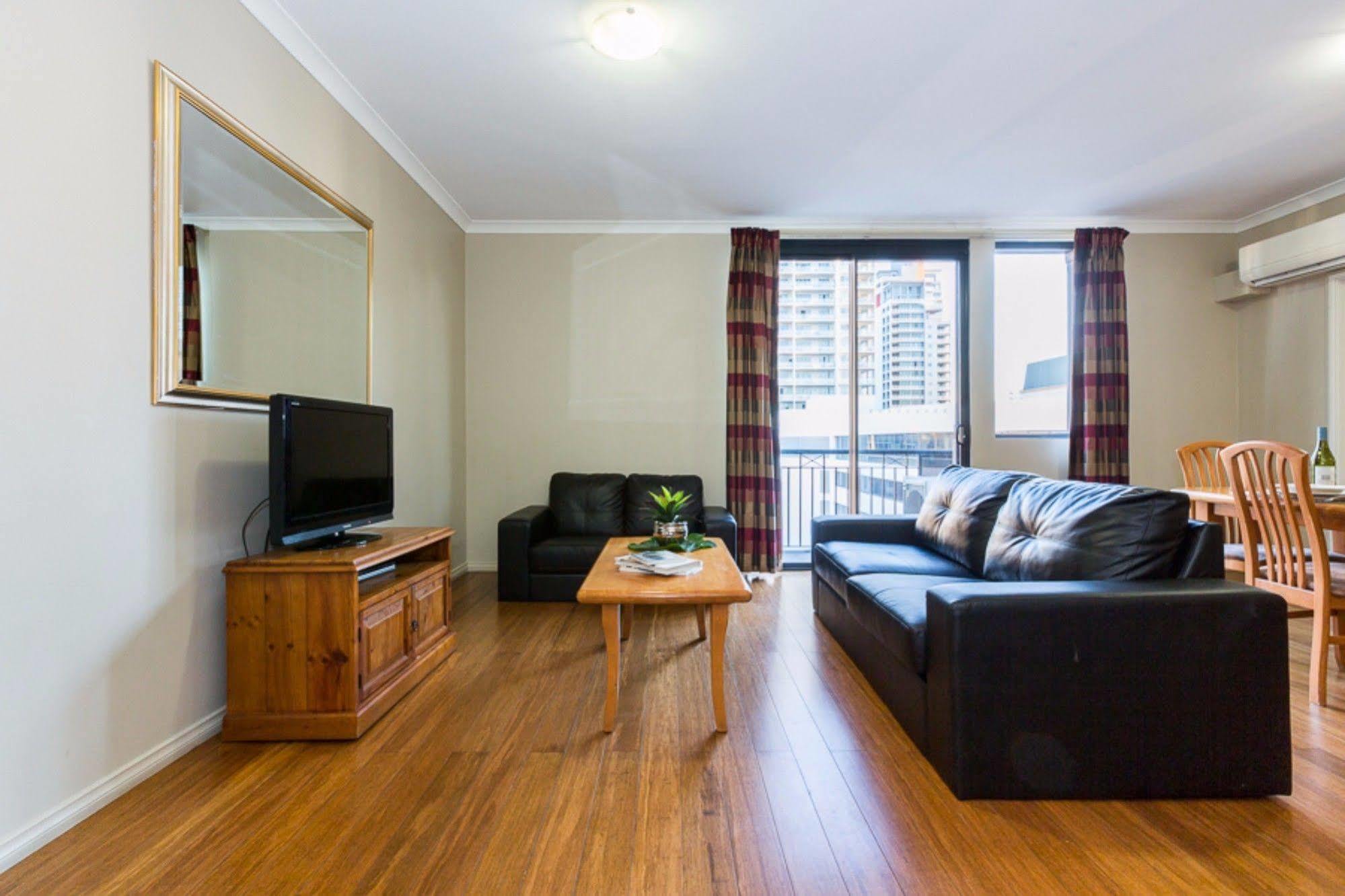 Mont Clare Boutique Apartments Perth Exterior photo