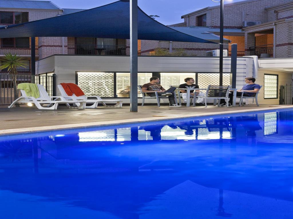 Mont Clare Boutique Apartments Perth Exterior photo